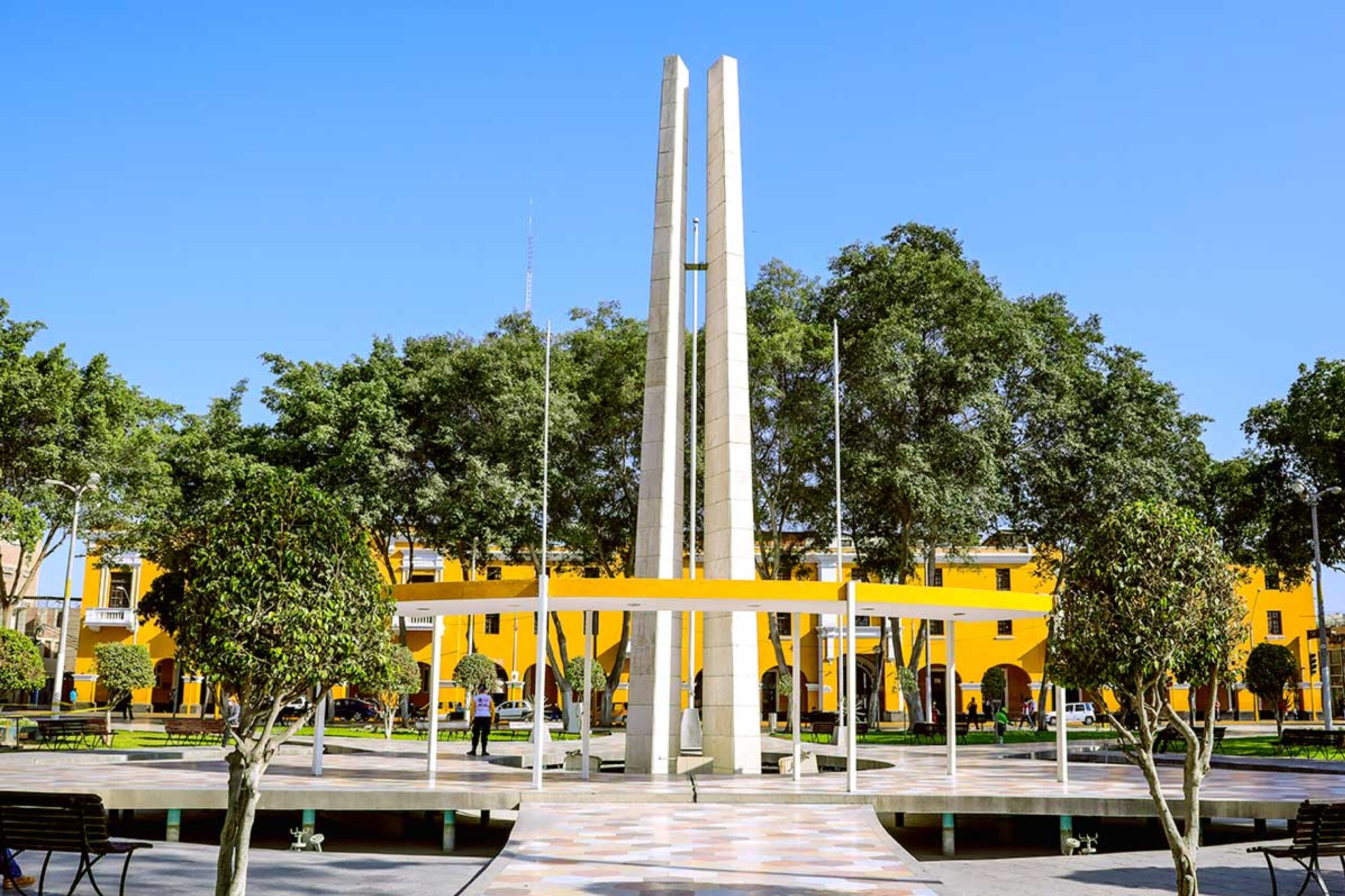 PLAZA DE ICA