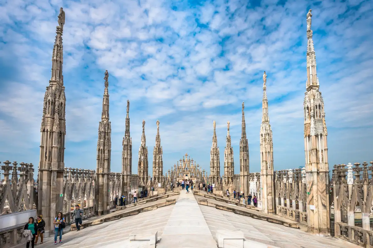 MILAN EUROPA