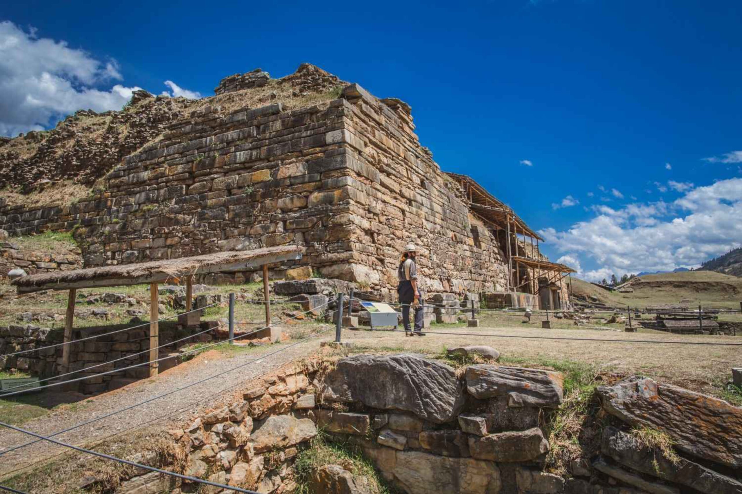 CHAVIN DE HUANTAR - HUARAZ